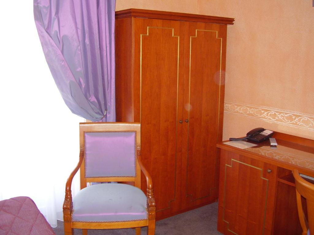 Logis Hotel & Restaurant Du Chemin Des Dames Corbeny Δωμάτιο φωτογραφία