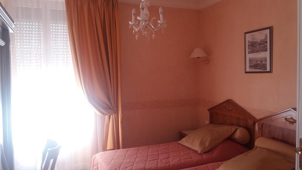 Logis Hotel & Restaurant Du Chemin Des Dames Corbeny Εξωτερικό φωτογραφία